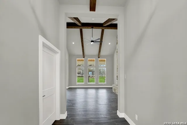 100 Hondo Ridge La Vernia, TX 78121