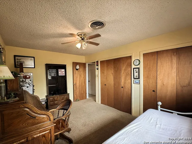 6604 County Road 136 Pawnee, TX 78145