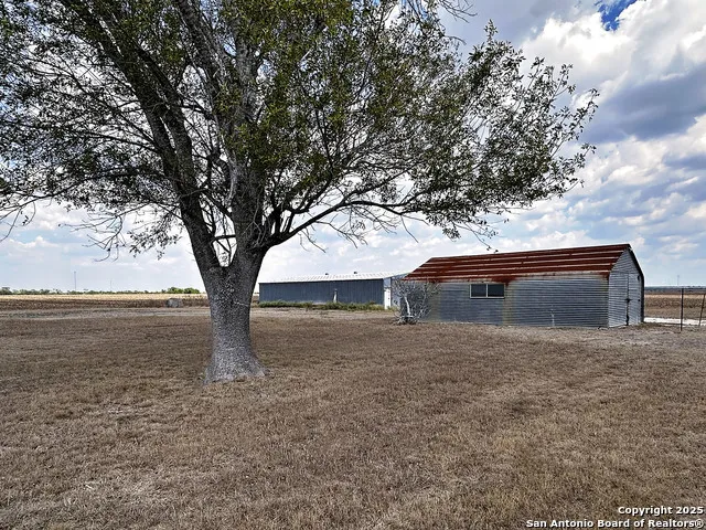 6604 County Road 136 Pawnee, TX 78145