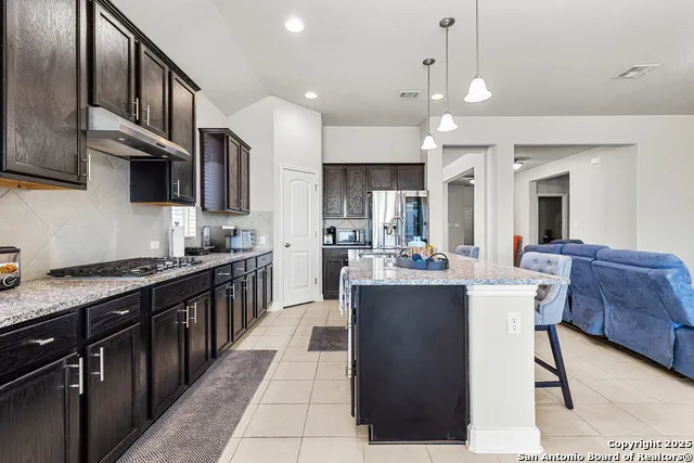 5117 Arrow Rdg Marion, TX 78124