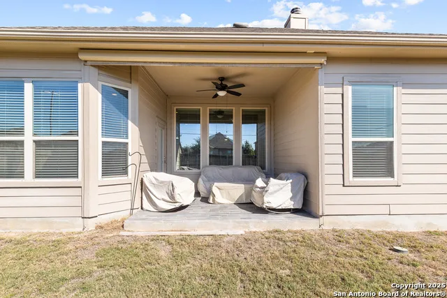 5117 Arrow Rdg Marion, TX 78124