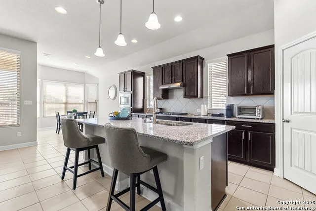 5117 Arrow Rdg Marion, TX 78124
