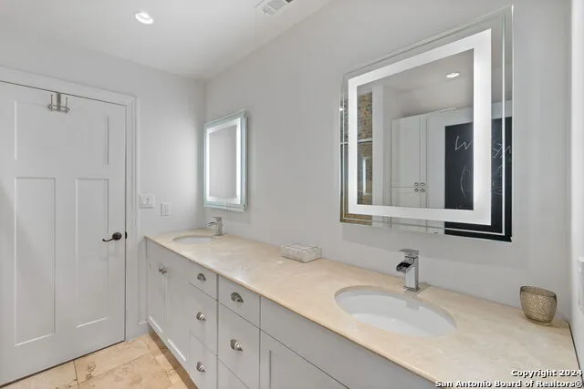 135 Blue Bonnet Blvd Alamo Heights, TX 78209