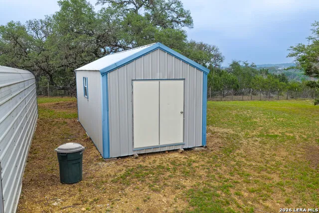 715 Old Orchard Bandera, TX 78003