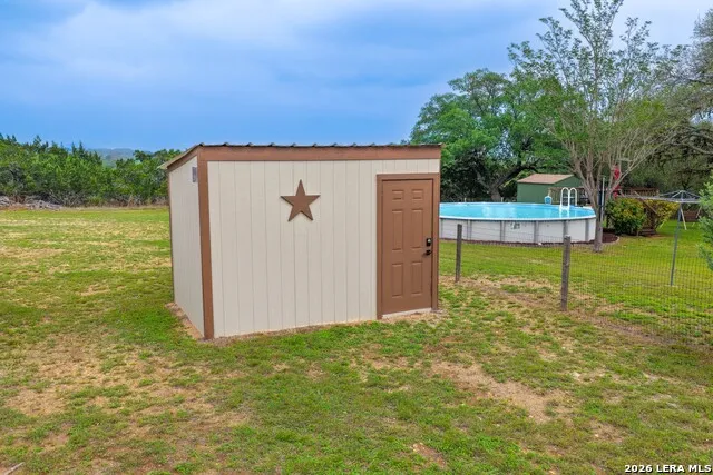 715 Old Orchard Bandera, TX 78003