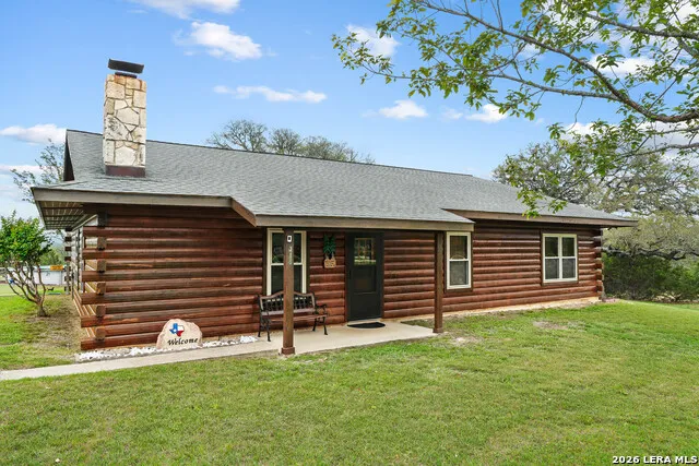715 Old Orchard Bandera, TX 78003
