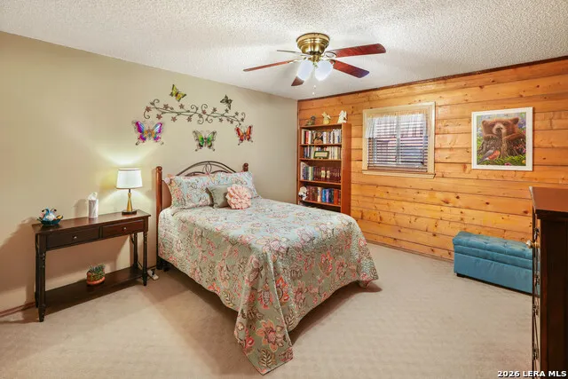 715 Old Orchard Bandera, TX 78003