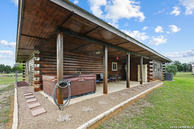 715 Old Orchard Bandera, TX 78003