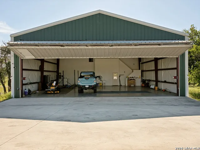 2881 Aviation Loop Fredericksburg, TX 78624