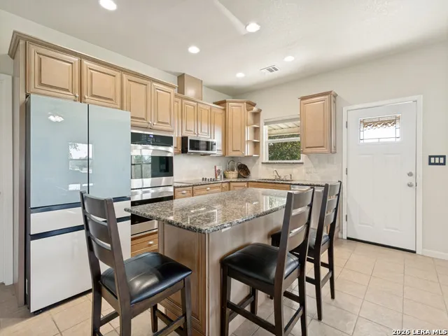 2881 Aviation Loop Fredericksburg, TX 78624