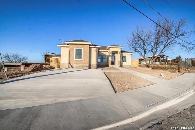 1991 Vista Bonita Eagle Pass, TX 78852