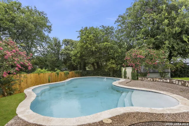 117 BRYKER DR Terrell Hills, TX 78209