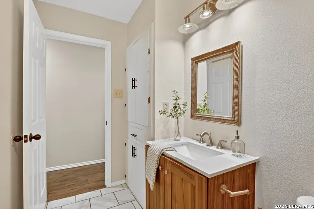 1112 MAIA ST Pleasanton, TX 78064