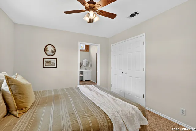 1112 MAIA ST Pleasanton, TX 78064