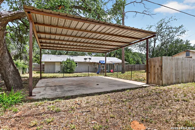 1112 MAIA ST Pleasanton, TX 78064