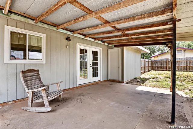 1112 MAIA ST Pleasanton, TX 78064