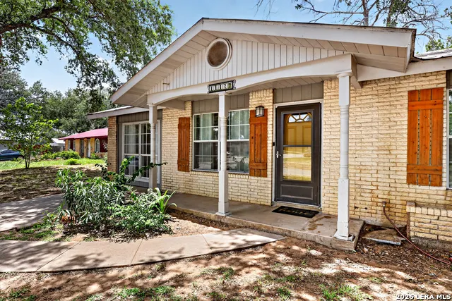 1112 MAIA ST Pleasanton, TX 78064