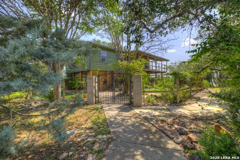 785 Park Shores