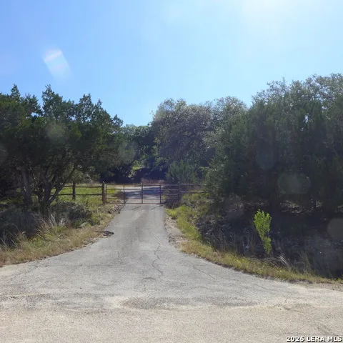 260 KERRVILLE SOUTH DR Kerrville, TX 78028