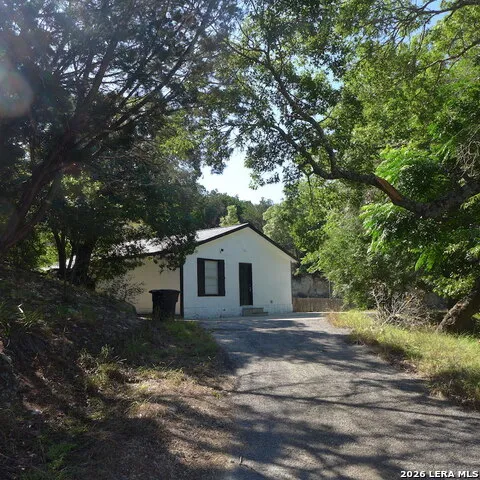 260 KERRVILLE SOUTH DR Kerrville, TX 78028