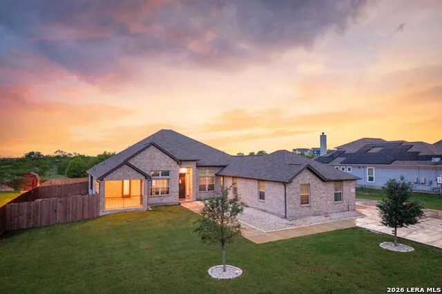 4915 HUNTERS CV St Hedwig, TX 78152