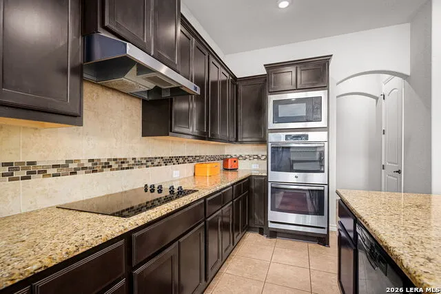 4915 HUNTERS CV St Hedwig, TX 78152