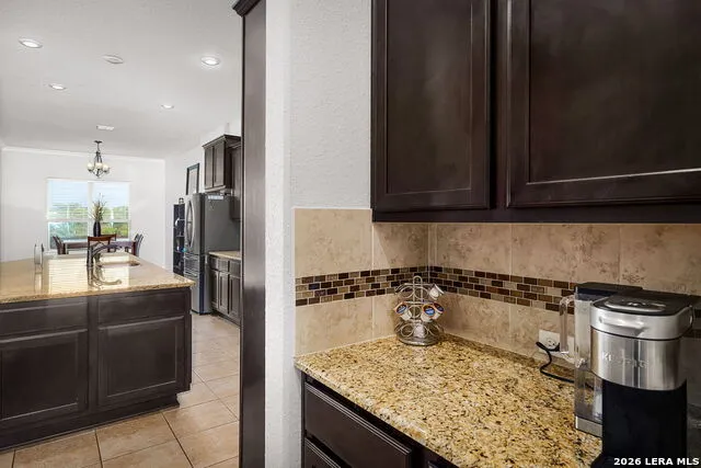4915 HUNTERS CV St Hedwig, TX 78152