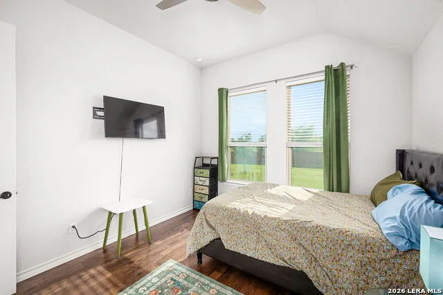 4915 HUNTERS CV St Hedwig, TX 78152