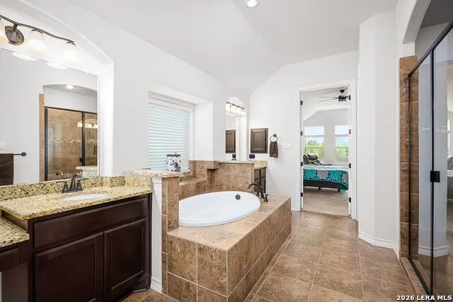 4915 HUNTERS CV St Hedwig, TX 78152