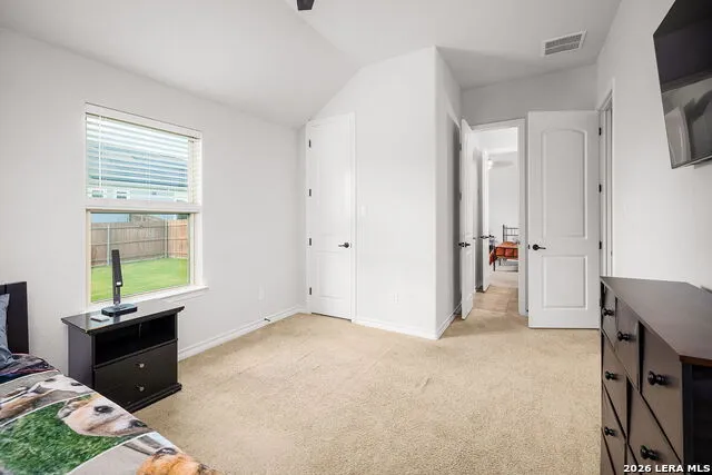4915 HUNTERS CV St Hedwig, TX 78152