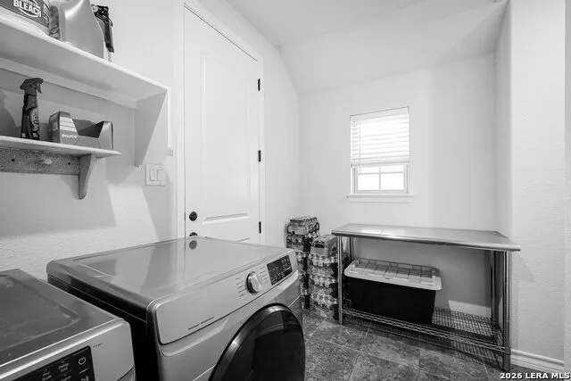 4915 HUNTERS CV St Hedwig, TX 78152