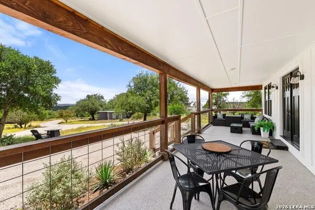 784 River View Johnson City, TX 78636