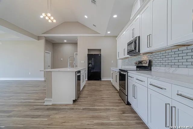 16923 Rancho Escondido Atascosa, TX 78002