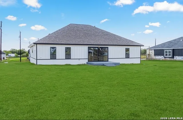 16923 Rancho Escondido Atascosa, TX 78002