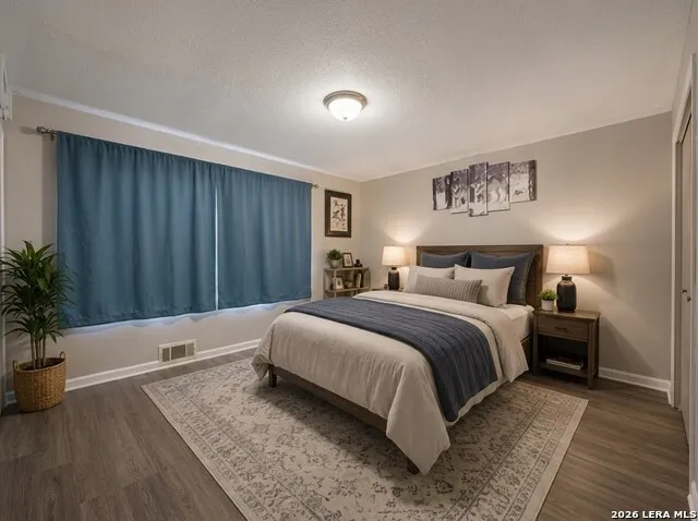 1221 W Hopkins #2 San Marcos, TX 78666