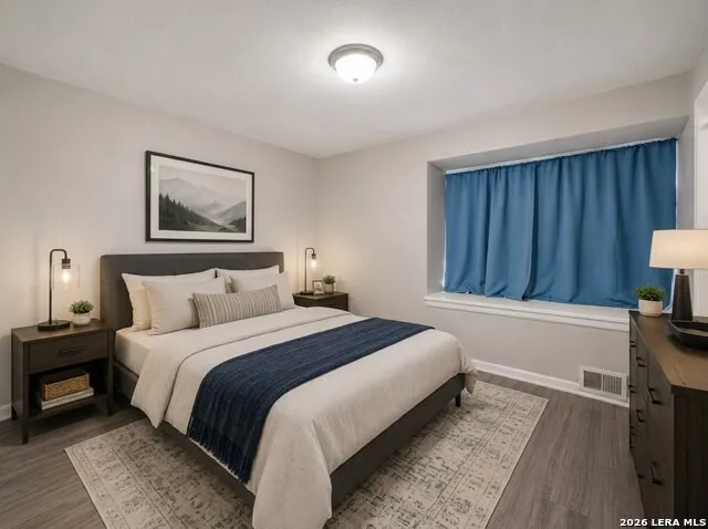 1221 W Hopkins #2 San Marcos, TX 78666
