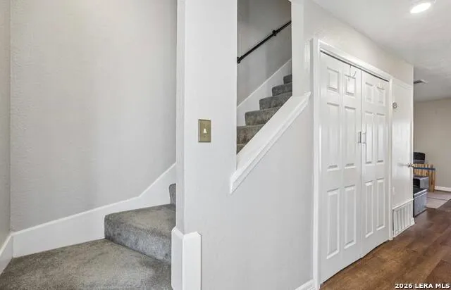1221 W Hopkins #2 San Marcos, TX 78666