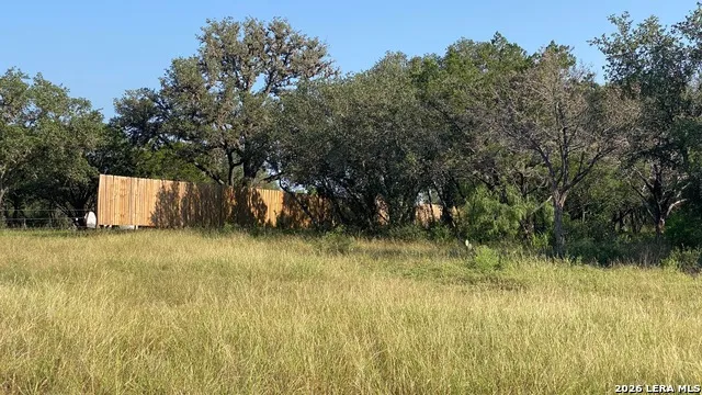 523 KAHN RD Rio Frio, TX 78879