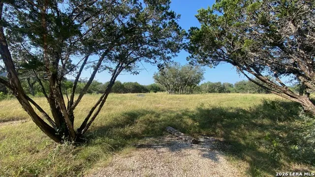 523 KAHN RD Rio Frio, TX 78879