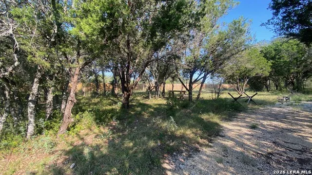 523 KAHN RD Rio Frio, TX 78879