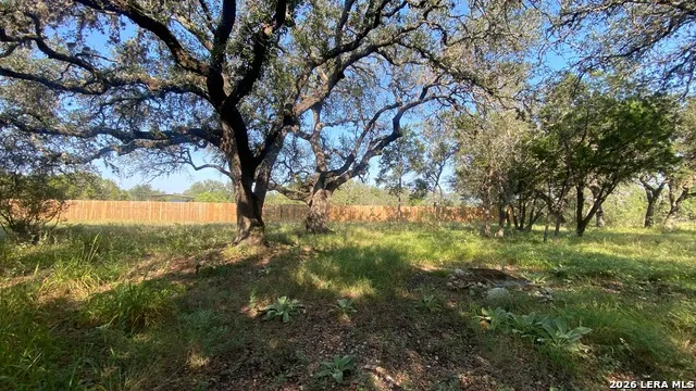 523 KAHN RD Rio Frio, TX 78879