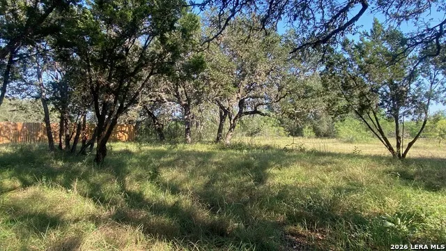 523 KAHN RD Rio Frio, TX 78879