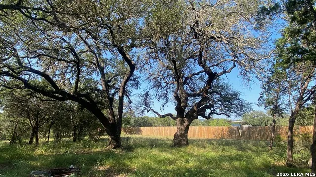 523 KAHN RD Rio Frio, TX 78879