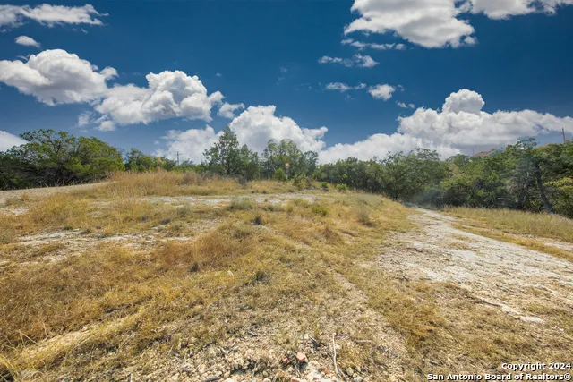 2807 Hiline Dr Bulverde, TX 78163