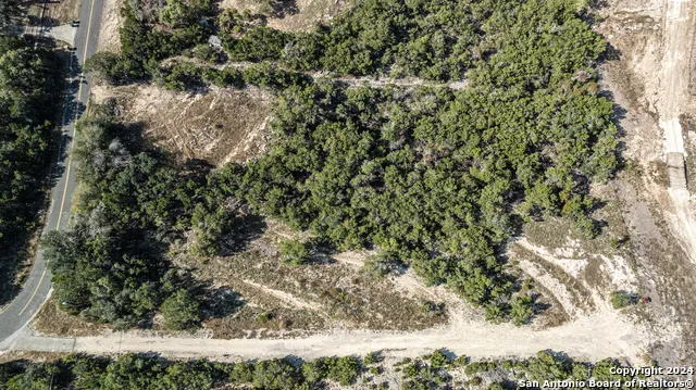 2807 Hiline Dr Bulverde, TX 78163