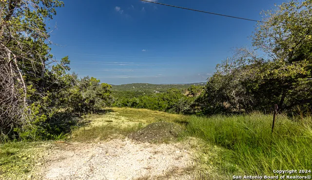 2807 Hiline Dr Bulverde, TX 78163