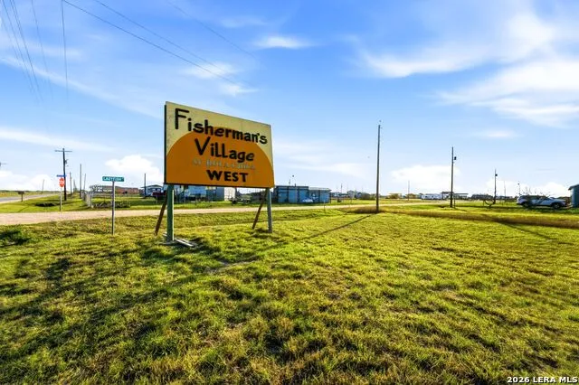 53 Kingfish Lane Palacios, TX 77465