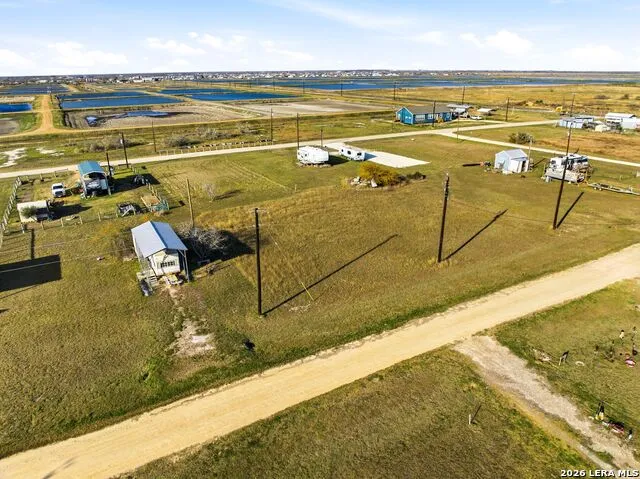 53 Kingfish Lane Palacios, TX 77465