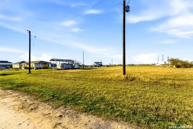 53 Kingfish Lane Palacios, TX 77465