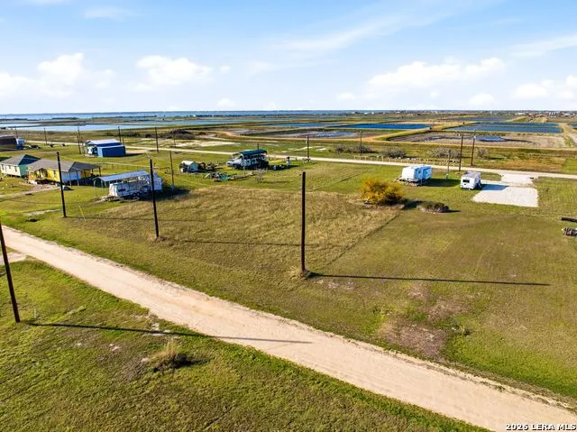 39 Kingfish Lane Palacios, TX 77465